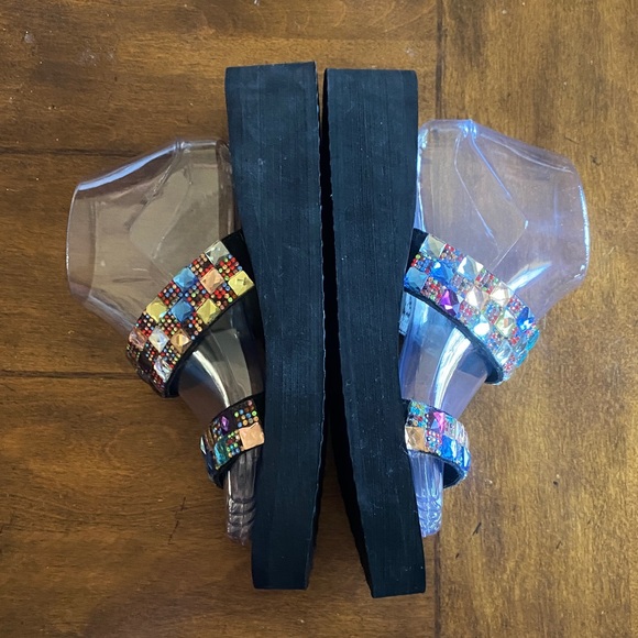 Yellow box Colorful Beaded Women's Sandals - Picture 6 of 9